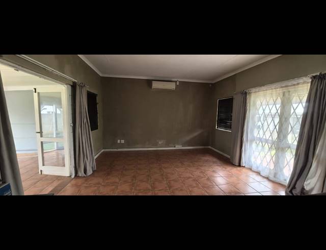 2 BEDROOM TOWNHOUSE FOR SALE IN WATERVAL EAST